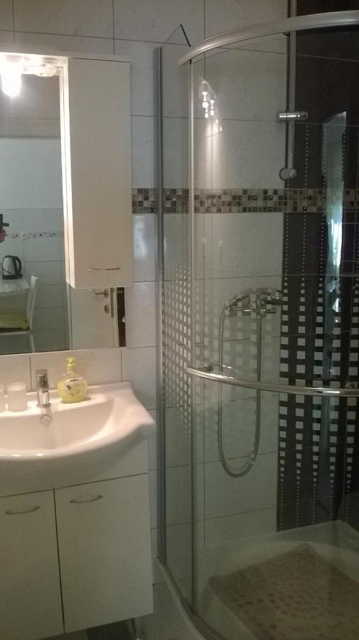 Apartman Renata Omis Ngoại thất bức ảnh